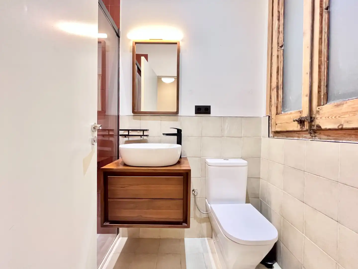 Bathroom of Study for rent in Barcelona  with Air Conditioner, Heating and Terrace