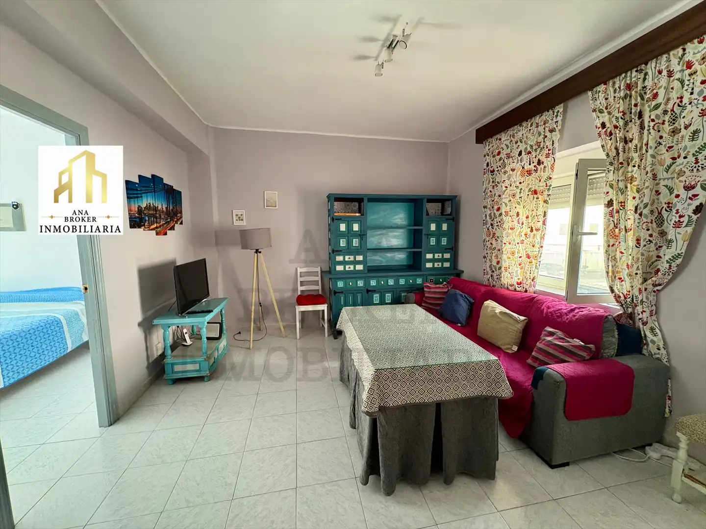 Living room of Flat for sale in Ronda  with Furnished