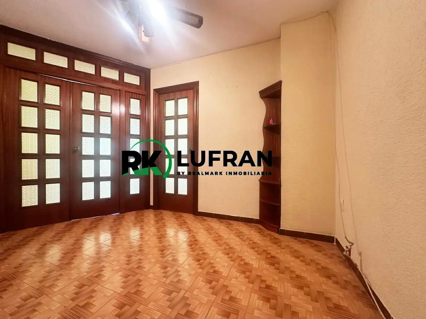 Wohnung zum Verkauf in Alicante / Alacant mit Balkon
