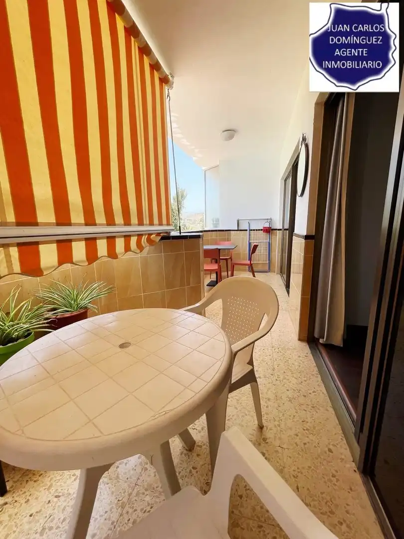 Terraza de Apartamento de alquiler en San Bartolomé de Tirajana con Terraza, Amueblado y Piscina comunitaria