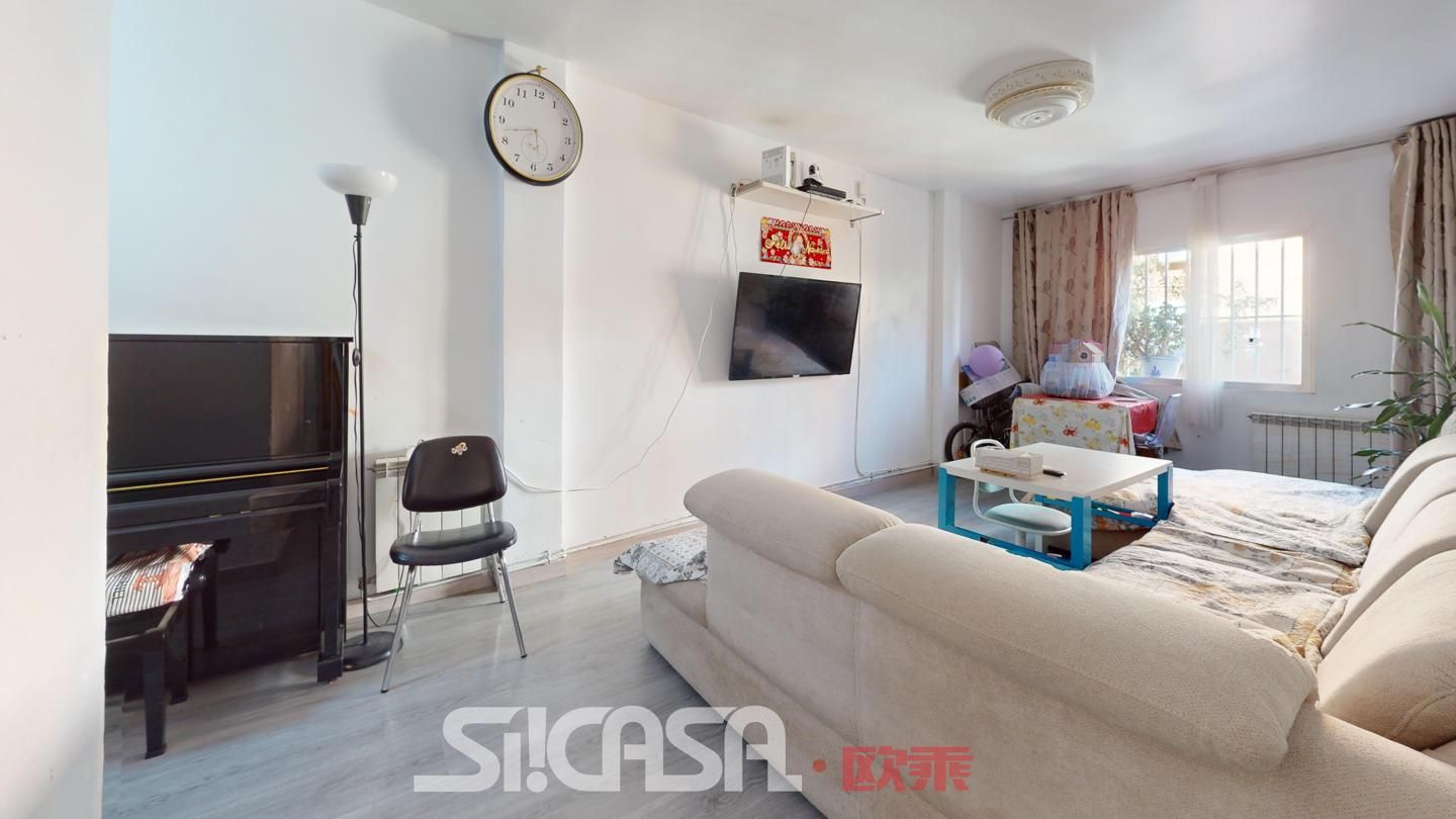 Piso en venta en Isabel Ii, Reyes