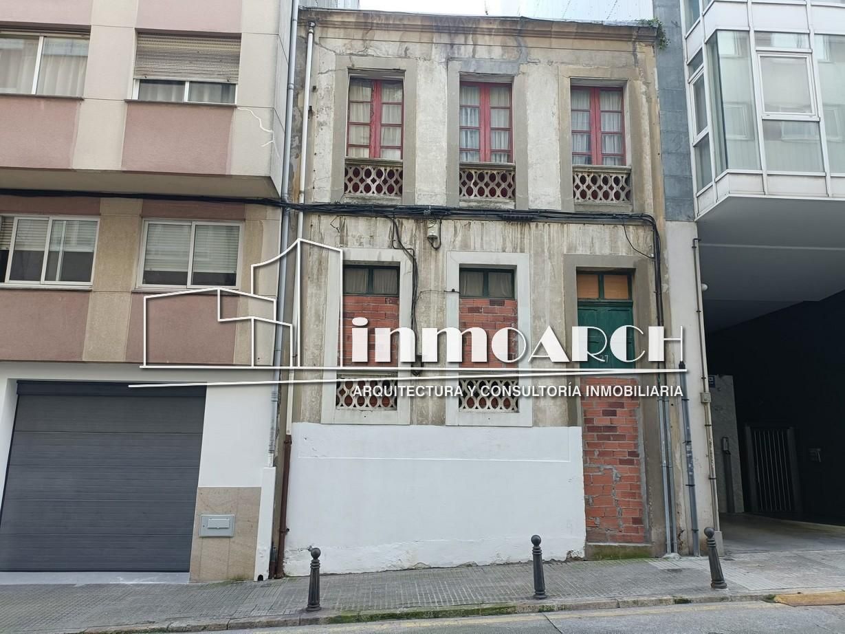 Exterior view of Building for sale in A Coruña Capital 
