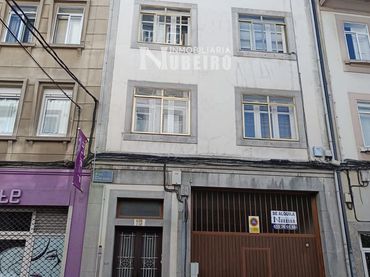 Local comercial en venda a Doutor Yañez Rebolo