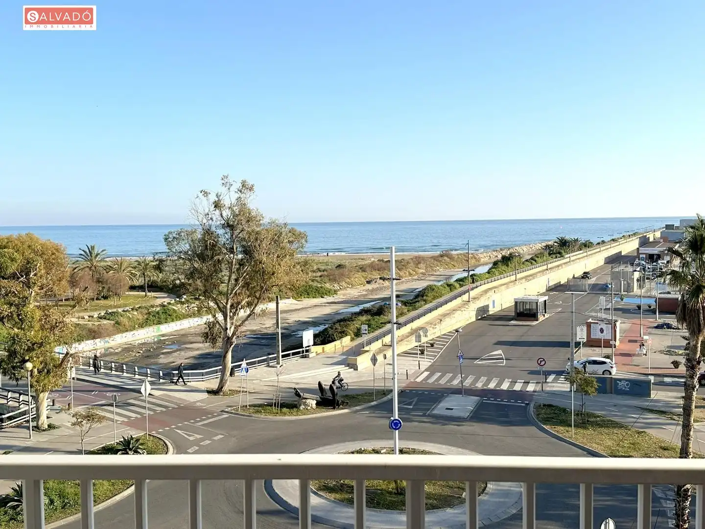 Vista exterior de Piso en venta en Vilanova i la Geltrú con Aire acondicionado, Calefacción y Parquet