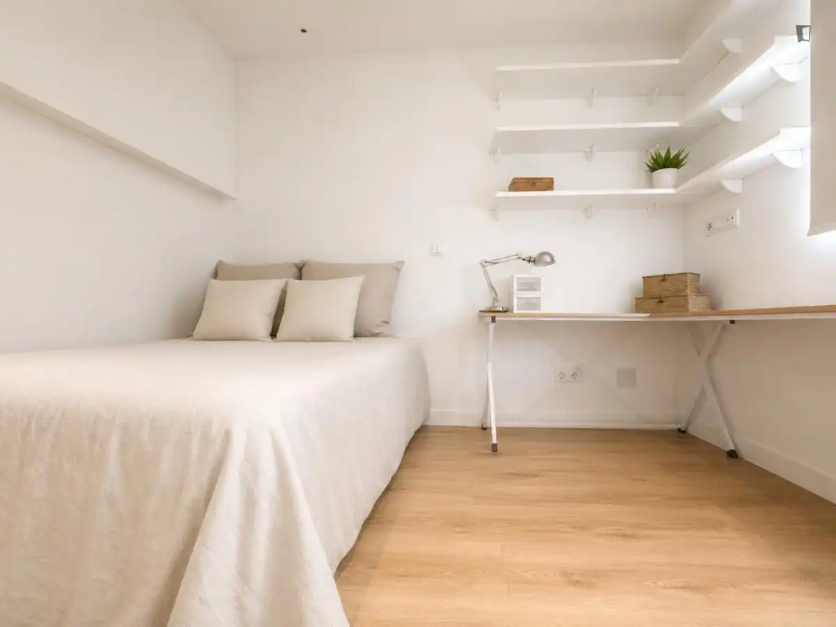 Schlafzimmer von Wohnungen zur Miete in Madrid mit Heizung, Möbliert und Waschmaschine