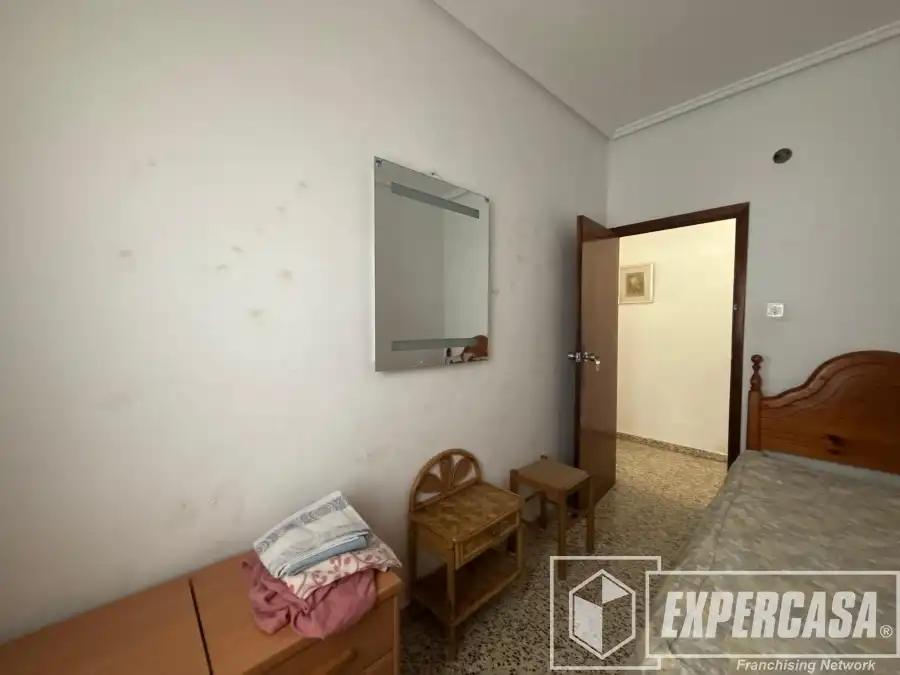 Room in Calle Nueve de Ocubtre, 5, Casco Antiguo