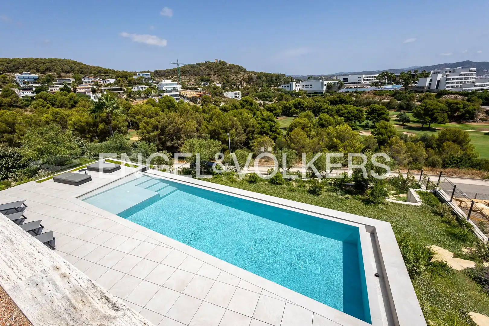 Swimming pool of Houses for rent in Sitges  with Air Conditioner, Heating and Private garden