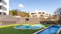 Swimming pool of Flat for sale in Sant Cugat del Vallès  with Air Conditioner, Heating and Parquet flooring