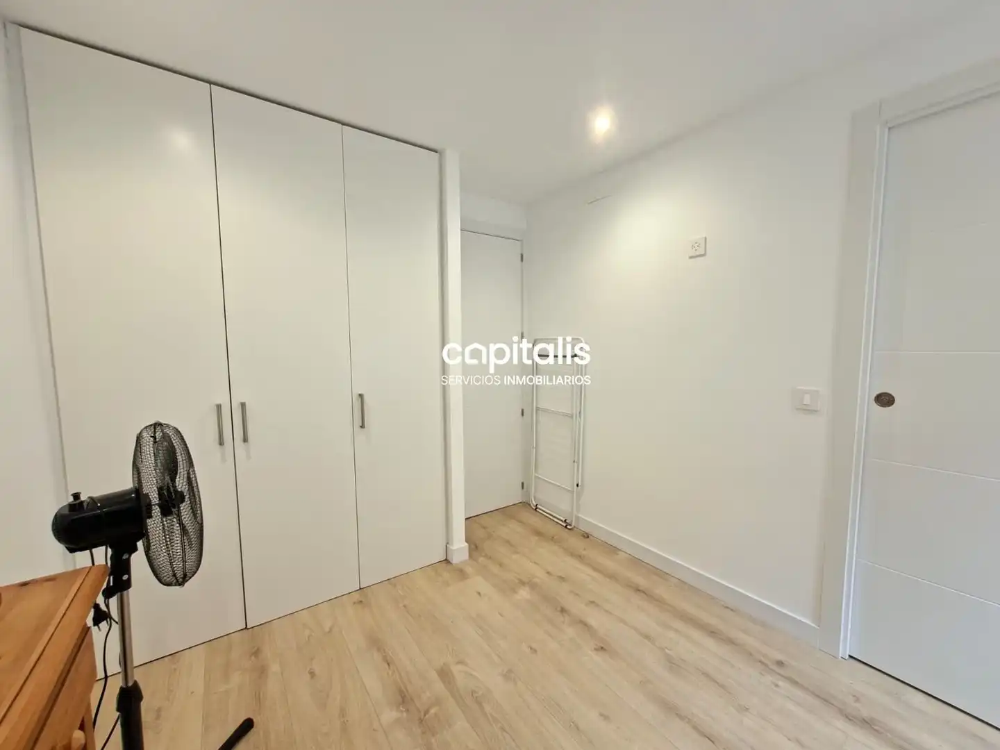 Bedroom of Flat for rent in Madrid  with Air Conditioner, Heating and Furnished