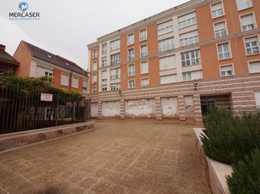 Local comercial en alquiler en Plaza Quinta de Cervantes