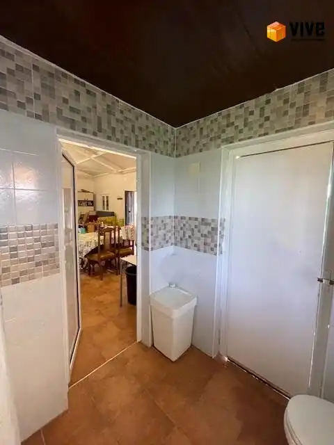 Baño de Finca rústica en venta en La Puebla del Río, Sevilla