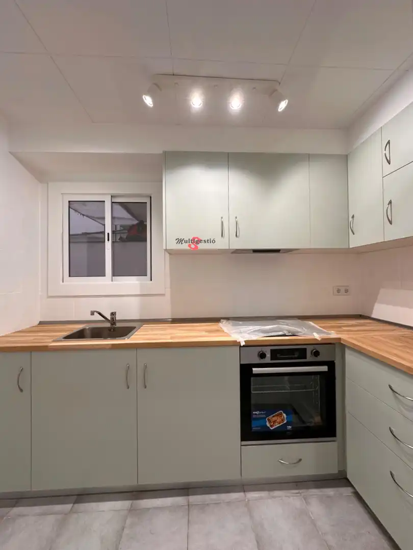 Cocina de Apartamento en venta en Palamós con Aire acondicionado, Calefacción y Terraza