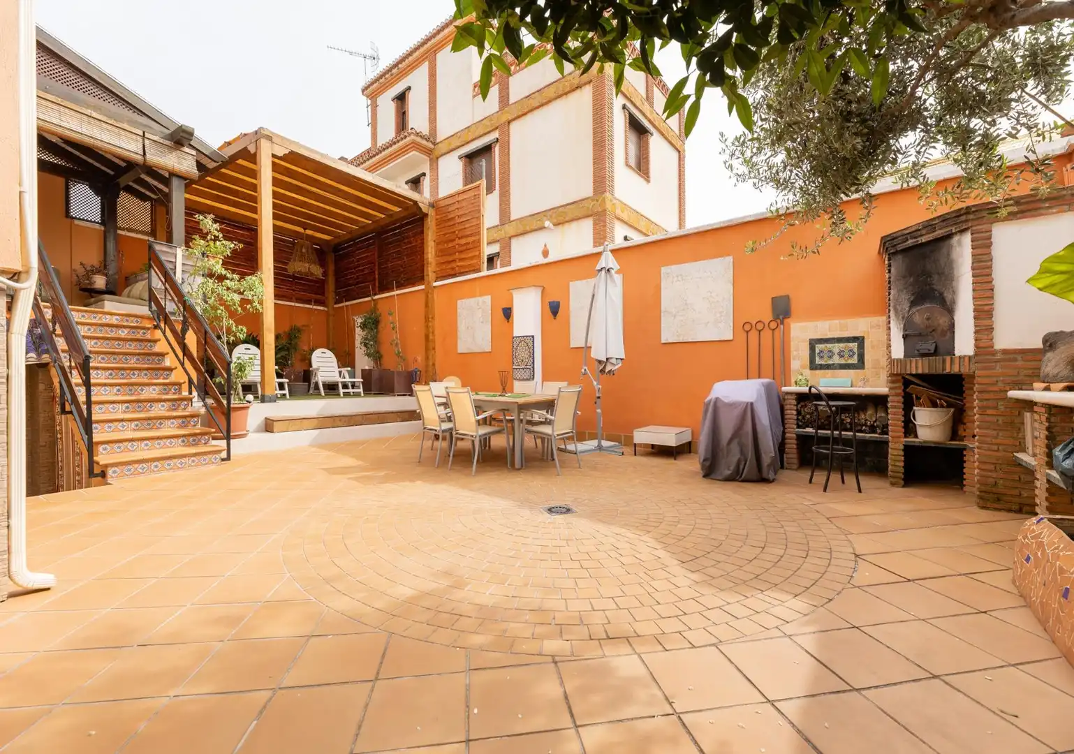 Terraza de Casa adosada en venta en Jun con Terraza y Balcón