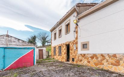 Vista exterior de Casa o xalet en venda en Laviana amb Terrassa