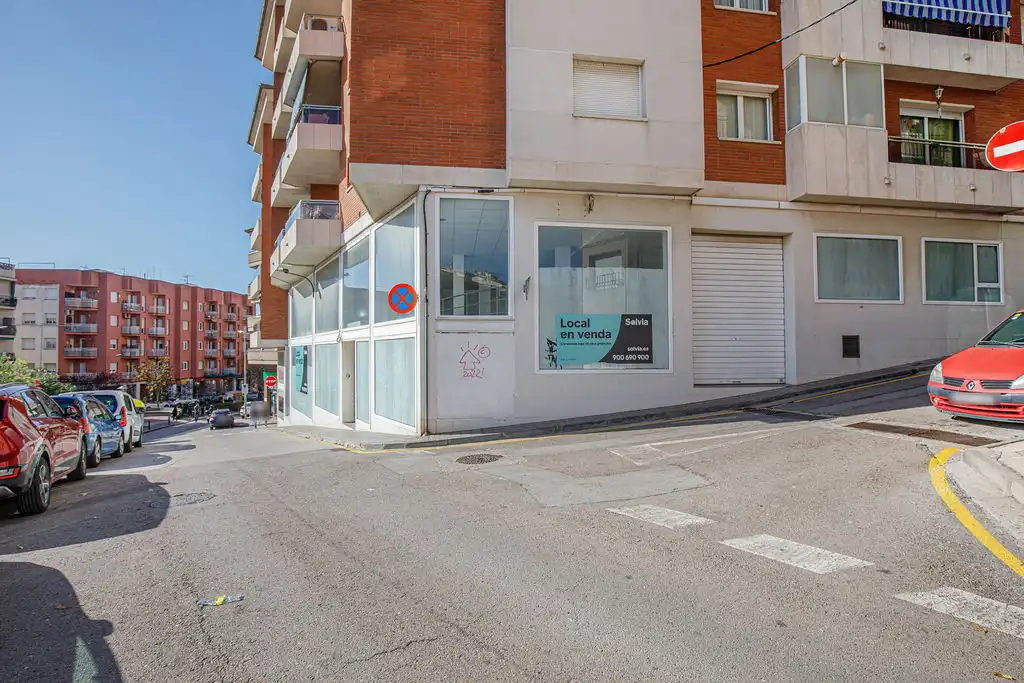 Local comercial en venda a AV./ de la Pau, imagen 30
