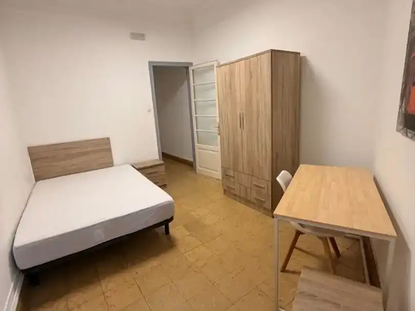 Bedroom of Flat for rent in Instituts - Universitat