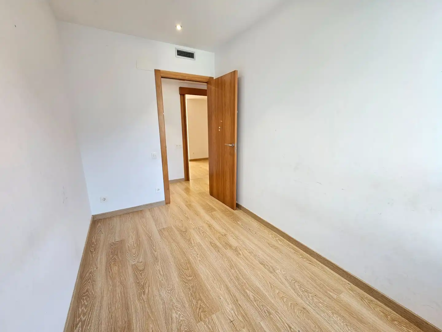 Bedroom of Flat for sale in Barcelona  with Air Conditioner, Heating and Terrace
