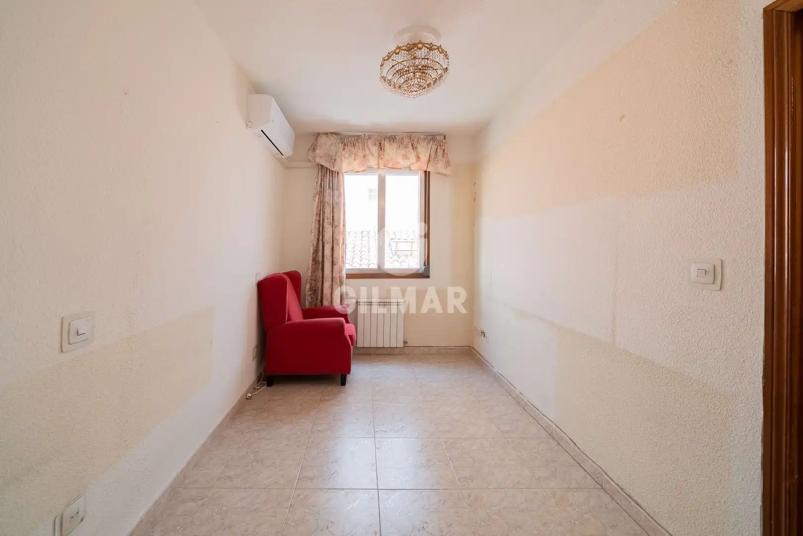 Habitación de Piso en venta en Madrid con Calefacción y Trastero