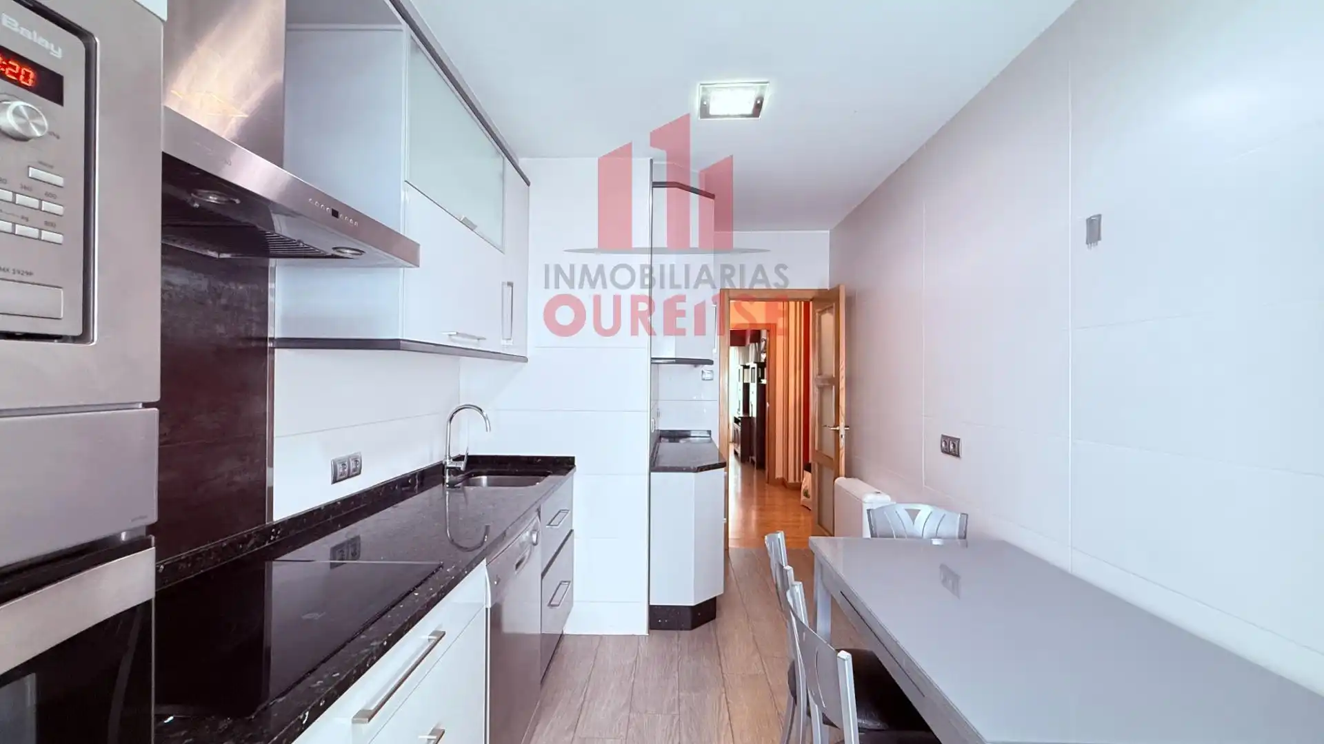 Kitchen of Flat for rent in Ourense Capital   with Heating and Furnished