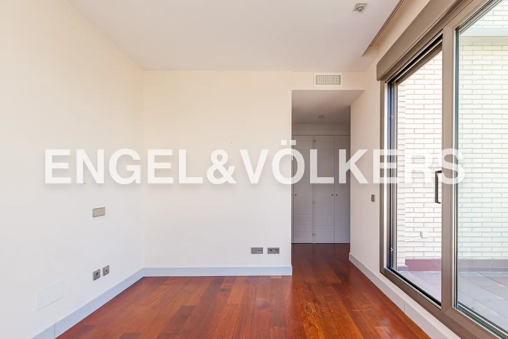 Habitación de Ático de alquiler en Pozuelo de Alarcón con Calefacción, Jardín privado y Terraza