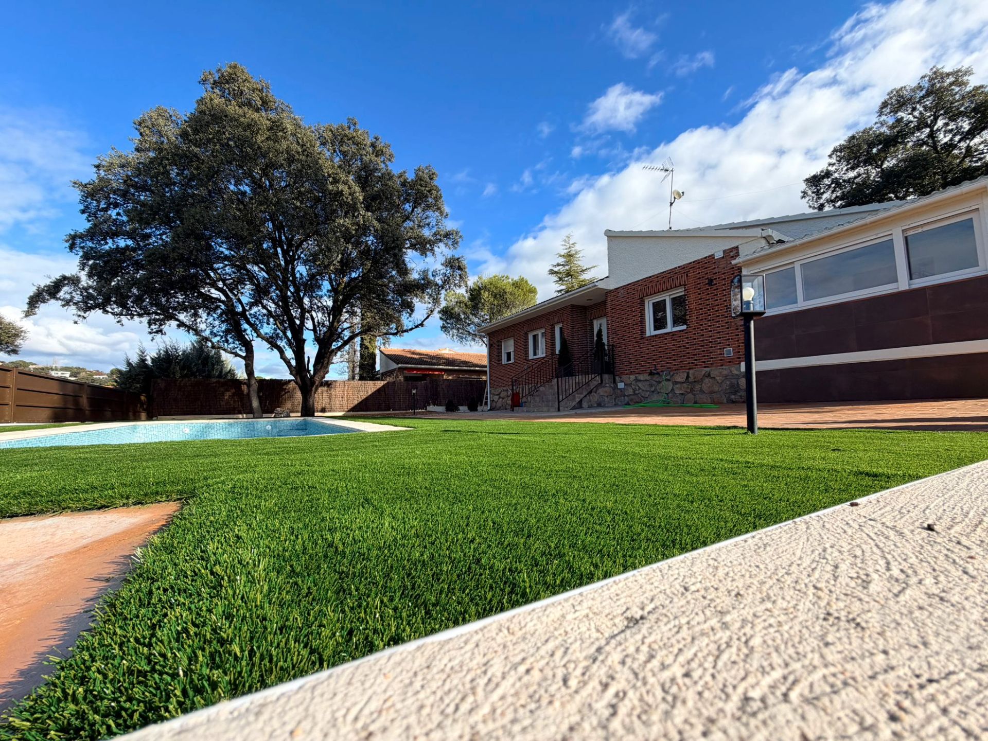 Piscina de Casa o xalet en venda en Valdemorillo amb Calefacció, Jardí privat i Terrassa