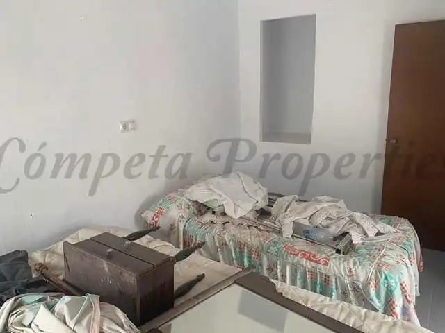 Detached homes for sale in Cútar
