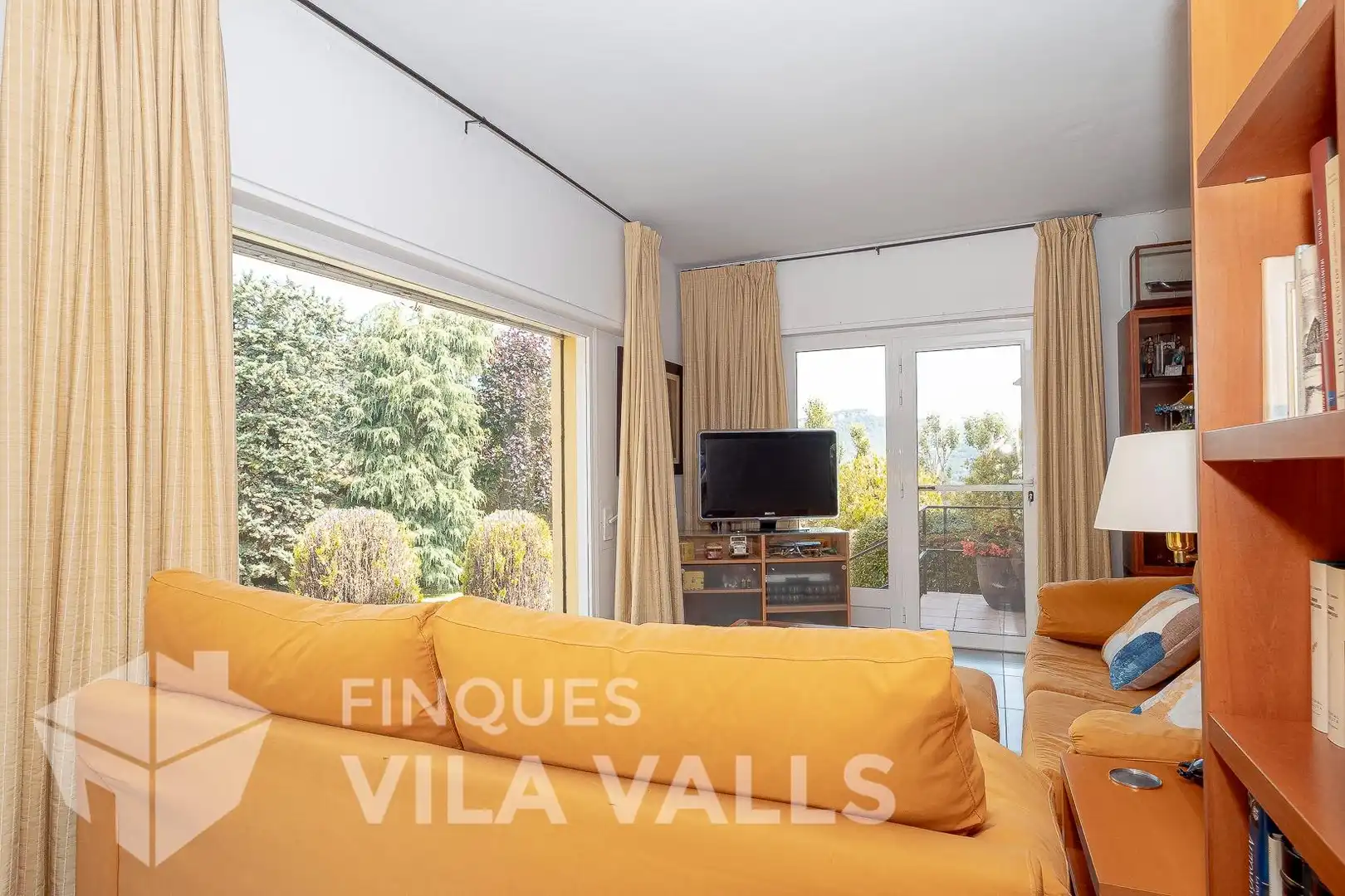 Sala d'estar de Casa o xalet en venda en Sant Quirze Safaja amb Aire condicionat
