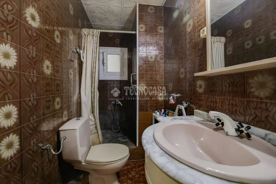 Baño de Piso en venta en Ripollet con Aire acondicionado y Balcón