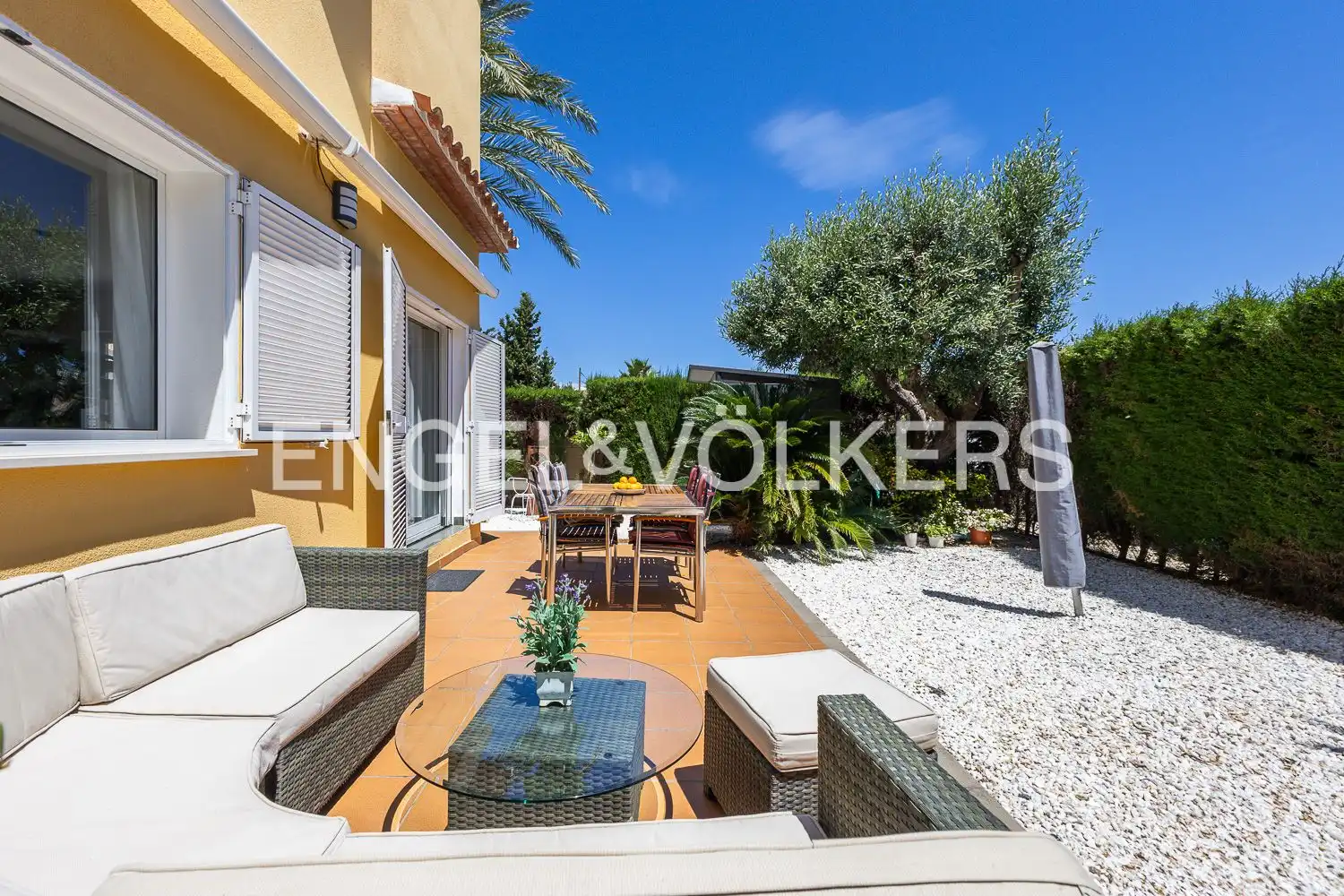 Terrasse von Haus oder Chalet zum Verkauf in Dénia mit Klimaanlage, Heizung und Privatgarten