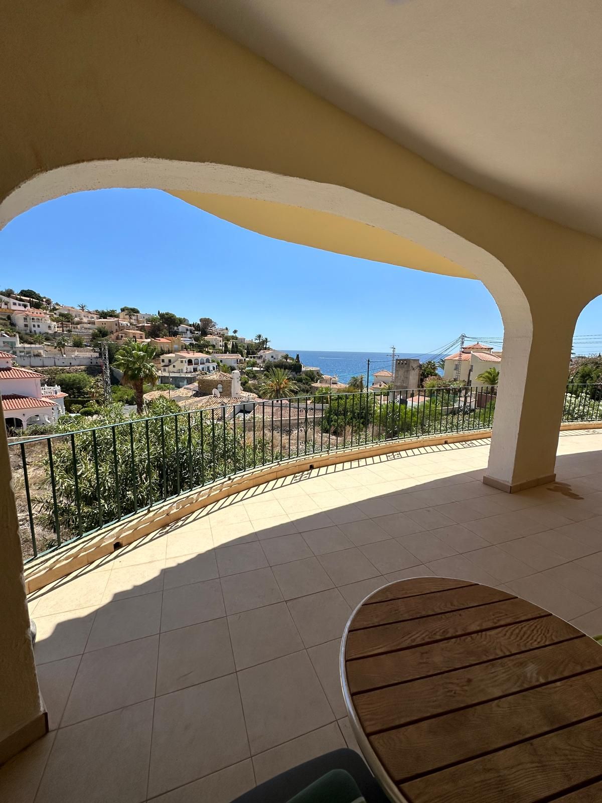 Vista exterior de Casa o xalet en venda en Calpe / Calp amb Aire condicionat, Calefacció i Jardí privat