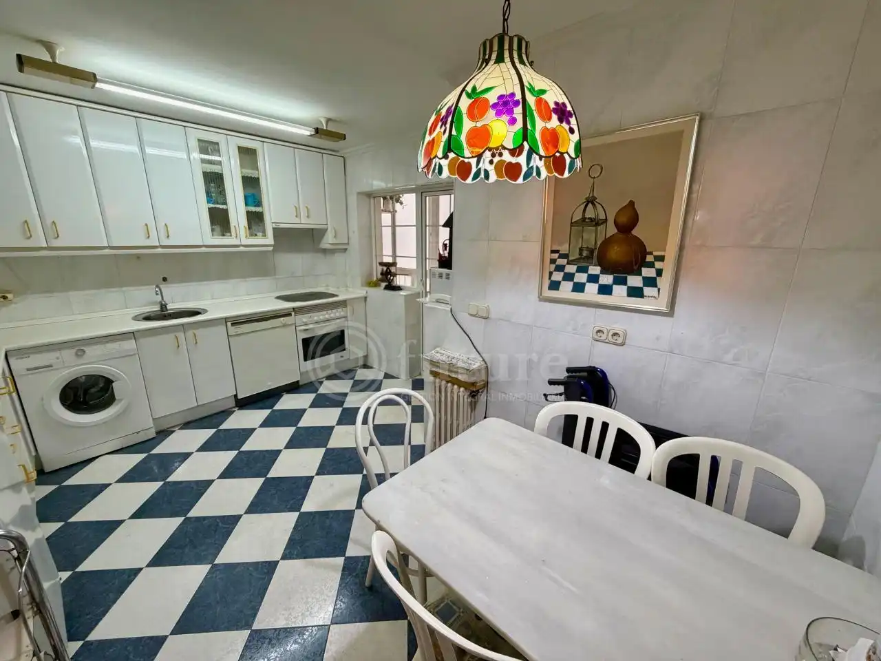Cuina de Pis en venda en Salamanca amb Calefacció, Parquet i Moblat