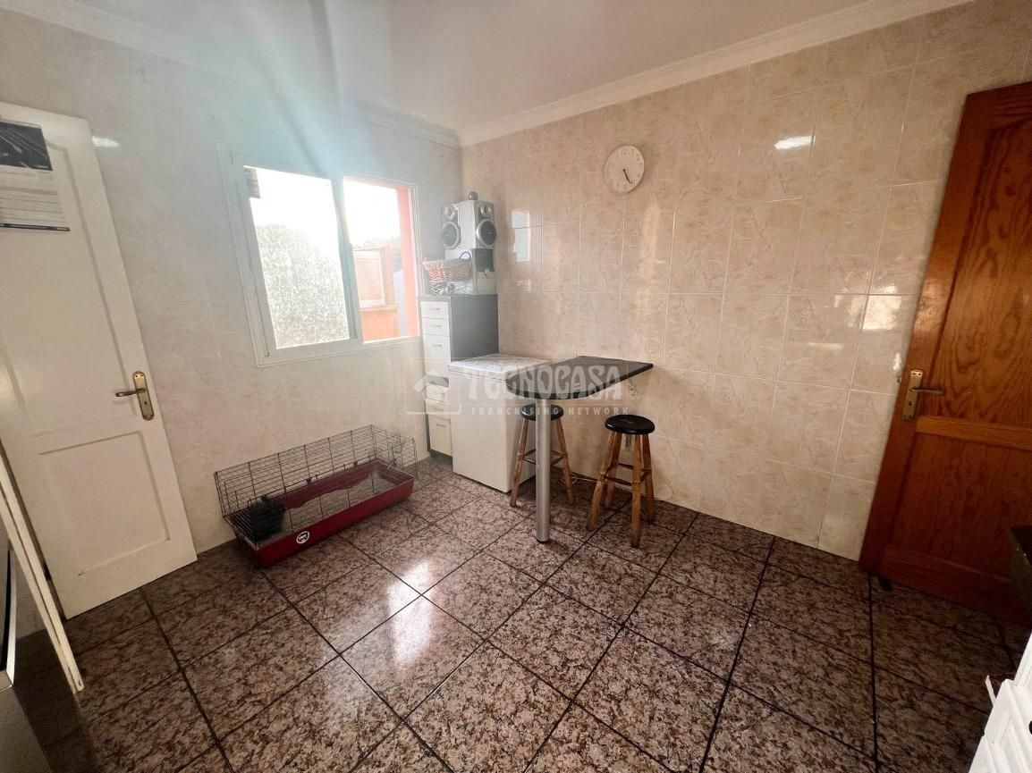 Kitchen of Flat for sale in Santa Lucía de Tirajana  with Terrace