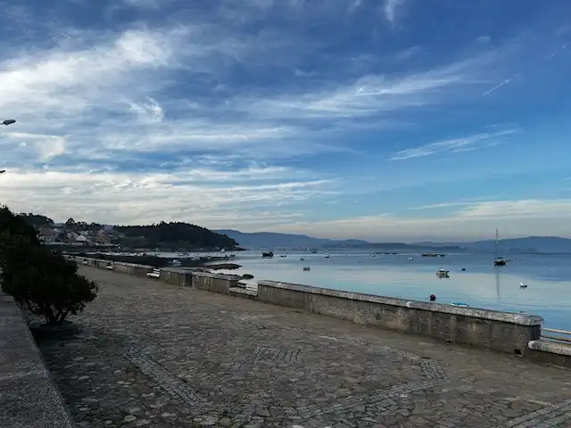 Vista exterior de Casa adosada en venda en A Illa de Arousa  amb Terrassa, Traster i Balcó