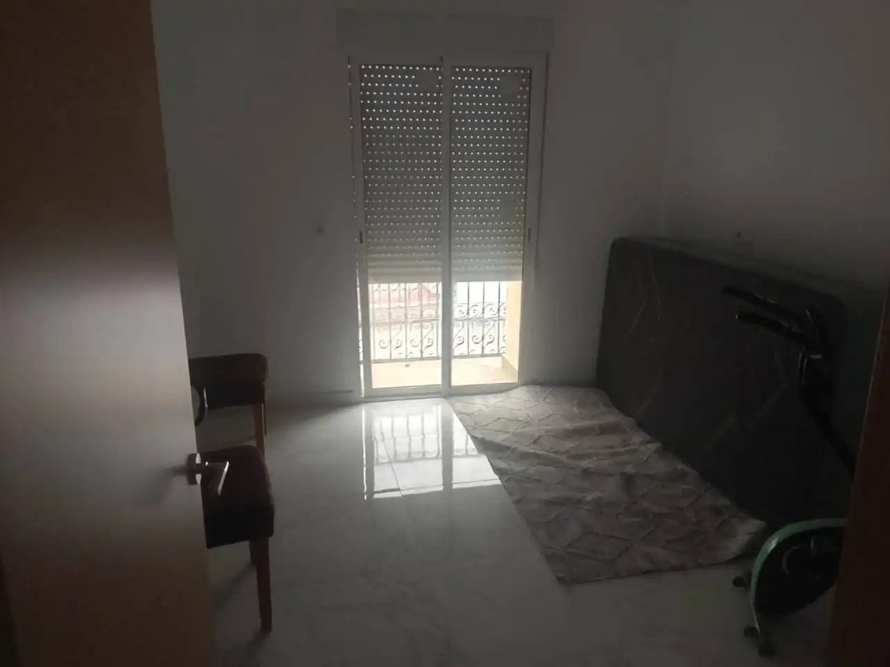 Habitación de Casa adosada en venta en Ador con Calefacción, Terraza y Amueblado