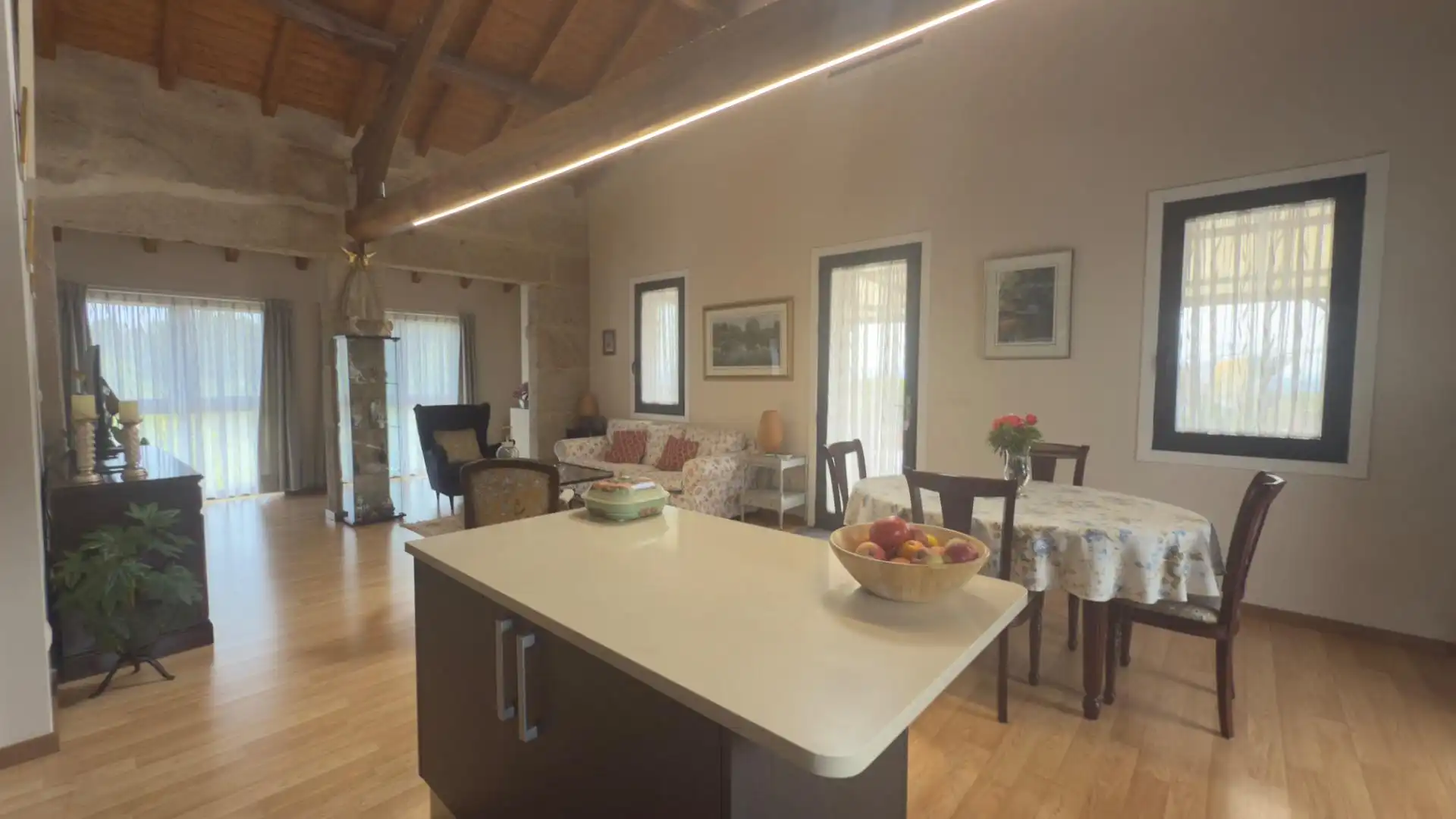 Cocina de Finca rústica en venta en Maside con Calefacción, Jardín privado y Terraza