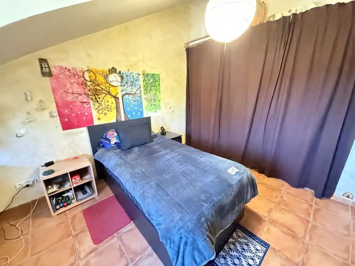 Habitación de Casa o chalet en venta en Chiloeches con Aire acondicionado, Calefacción y Jardín privado