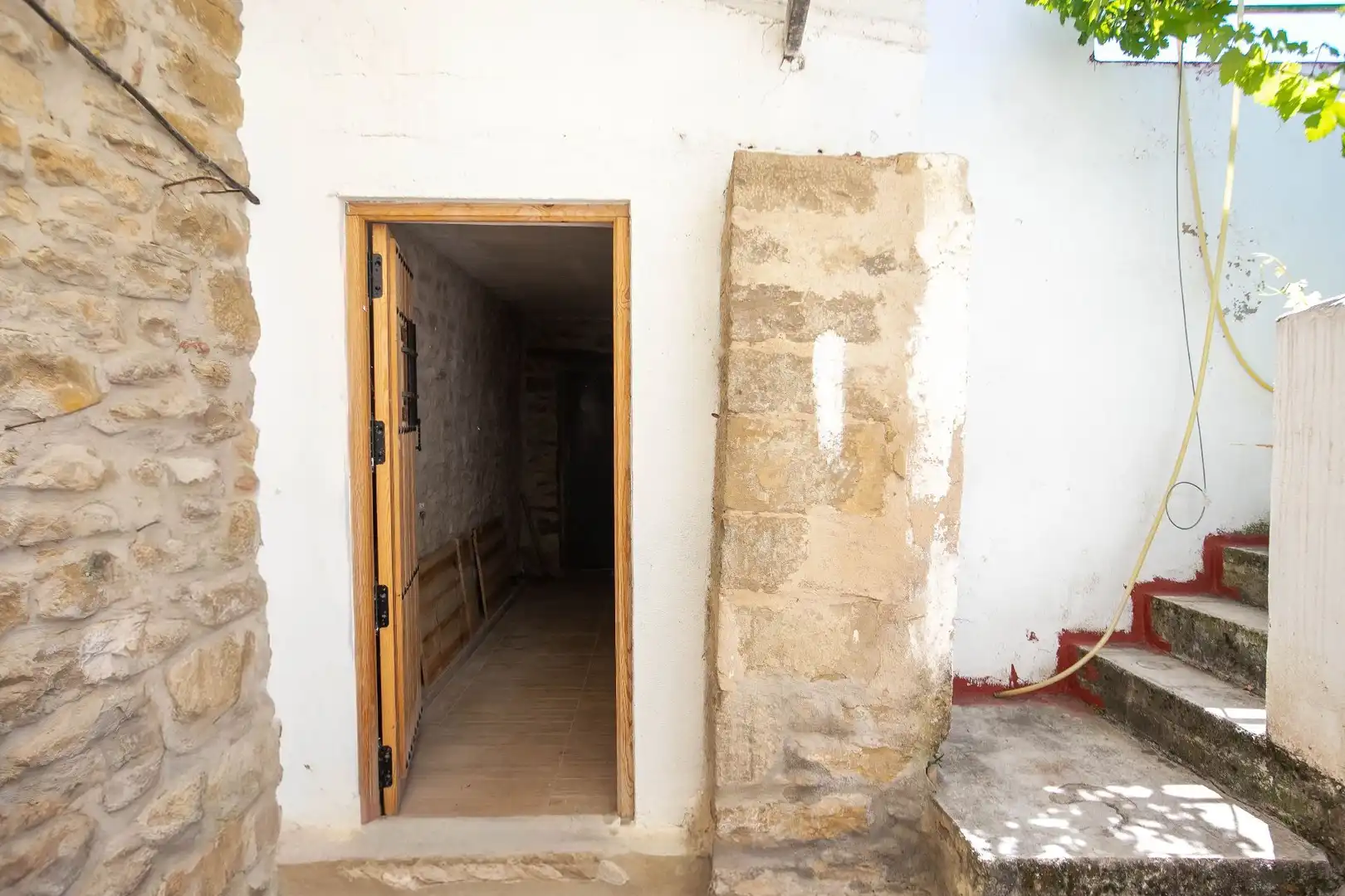 Country house zum Verkauf in Guirguillano mit Heizung, Terrasse und Abstellraum