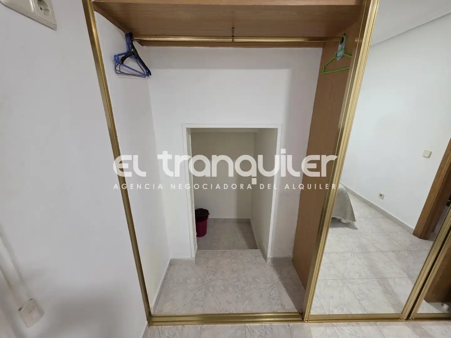 Flat for rent in Calle Escalona, Aluche