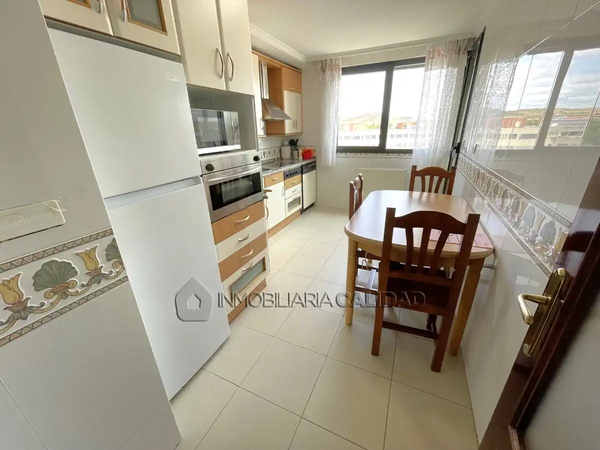 Exterior view of Flat for rent in Burgos  with Heating and Furnished