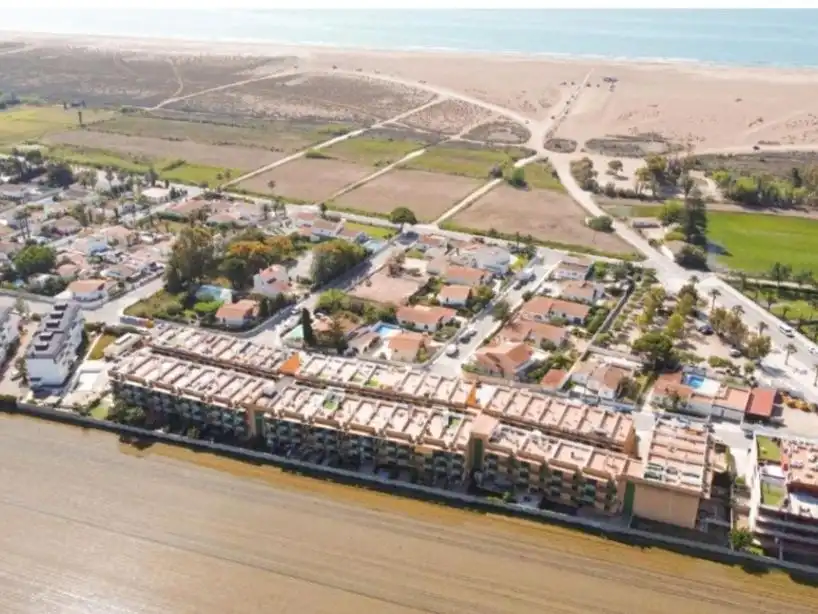 Vista exterior de Apartament en venda en Amposta amb Aire condicionat, Terrassa i Balcó