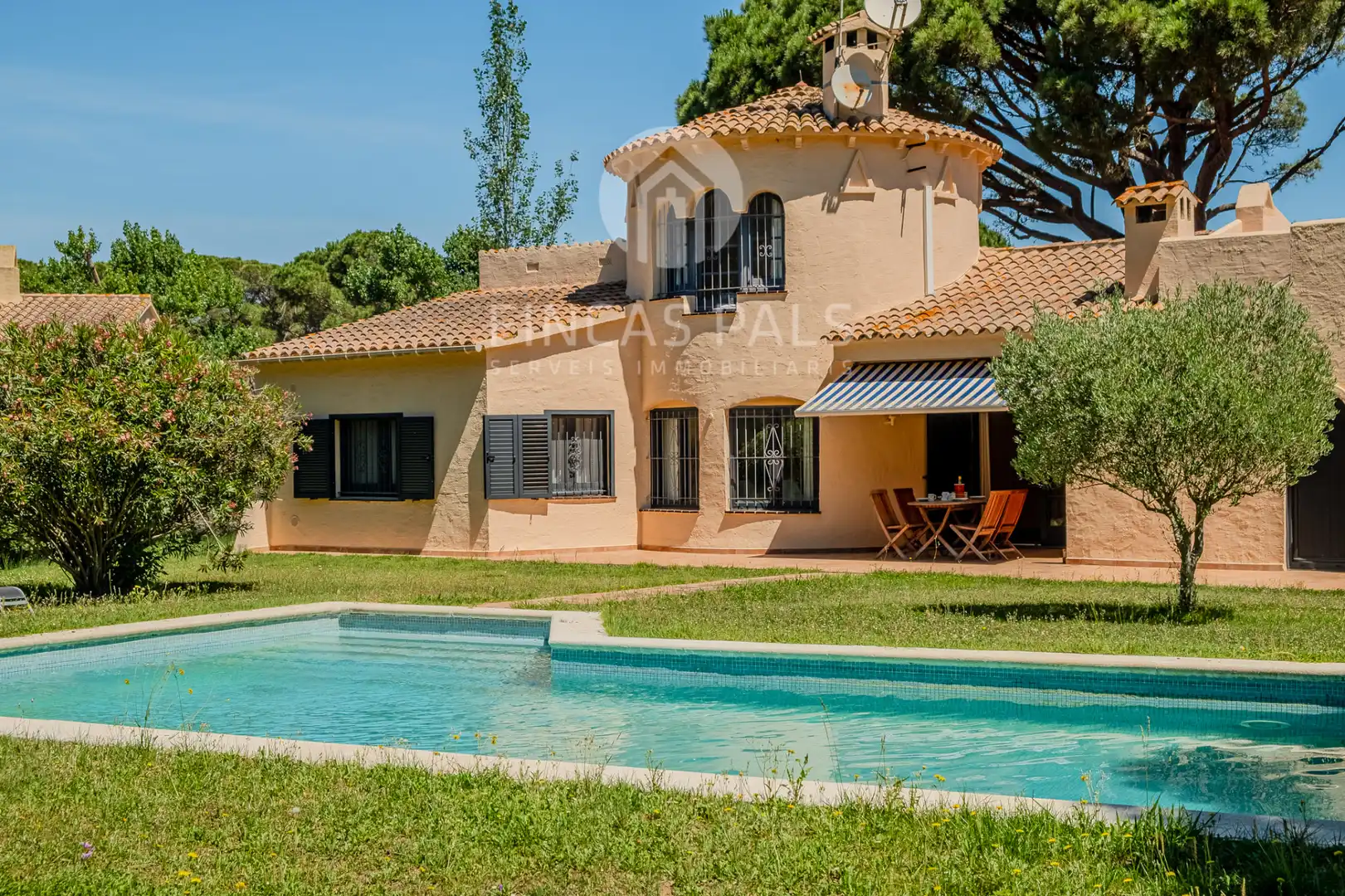 Vista exterior de Casa o chalet en venta en Pals con Calefacción, Jardín privado y Piscina