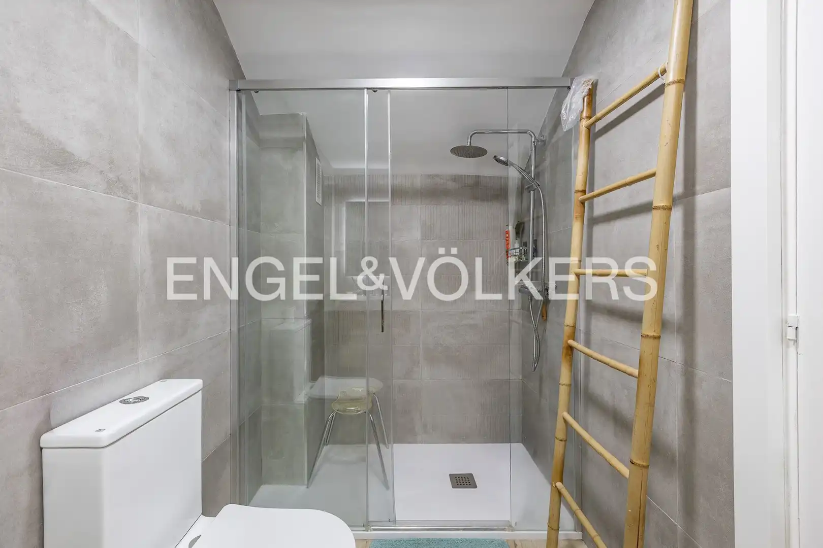 Baño de Ático en venta en Sant Cugat del Vallès con Aire acondicionado, Calefacción y Terraza