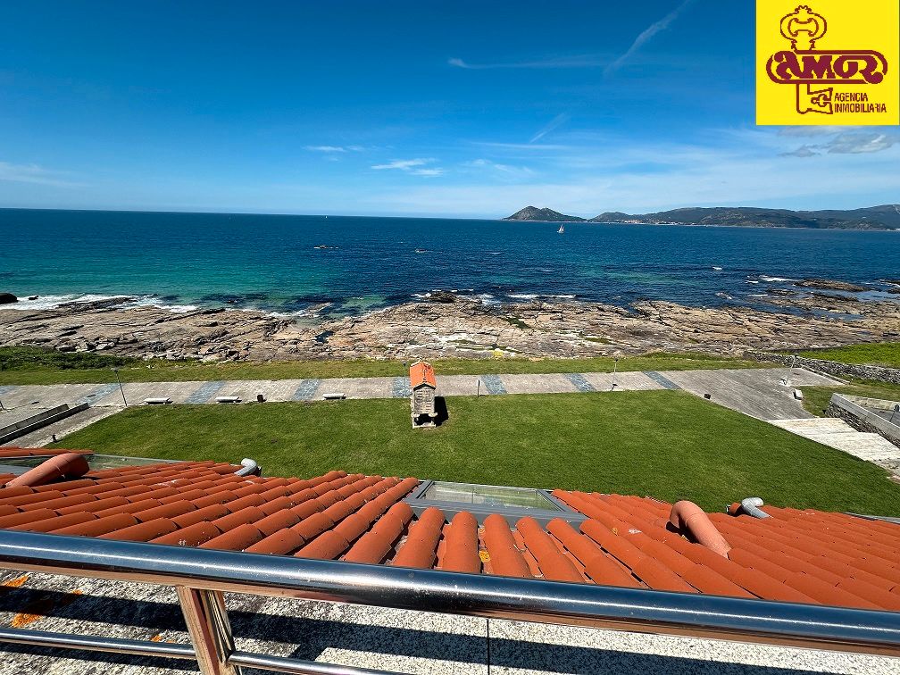 Vista exterior de Apartament en venda en Porto do Son amb Calefacció, Terrassa i Traster
