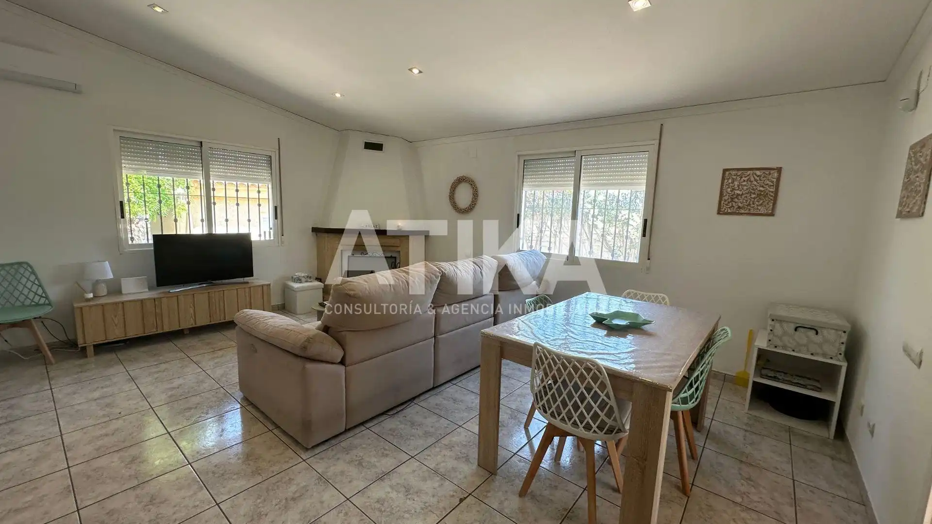 Sala de estar de Casa o chalet en venta en Ontinyent con Aire acondicionado, Jardín privado y Trastero