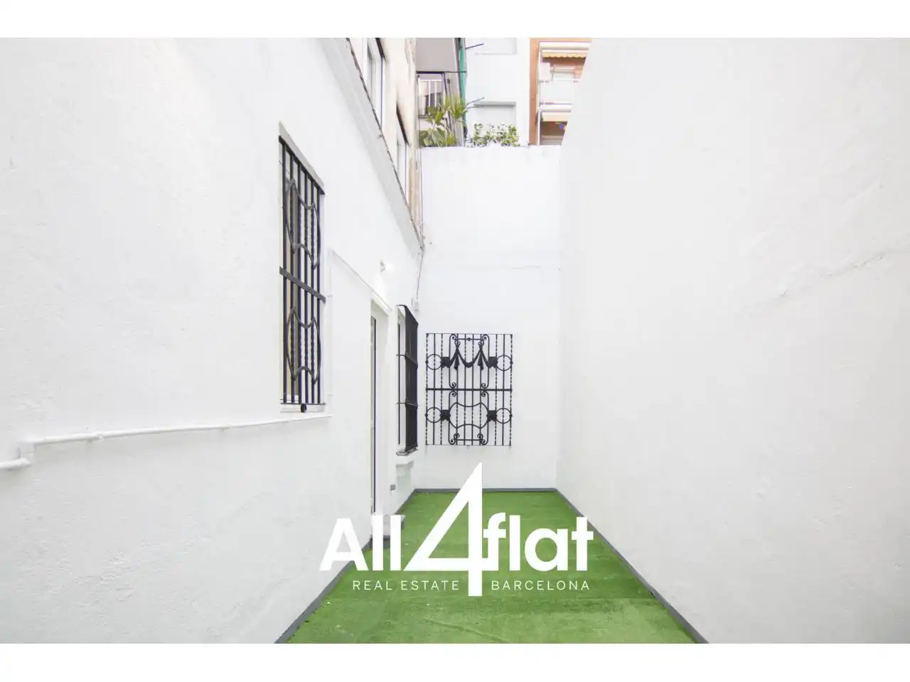 Appartement à louer à Calle hostafrancs de sio