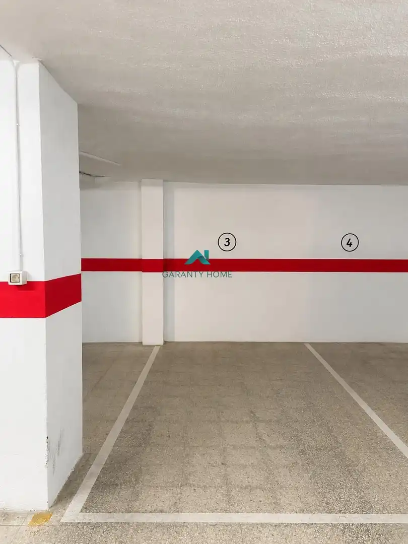 Parkplatz von Wohnung zum Verkauf in Jaén mit Klimaanlage, Heizung und Balkon