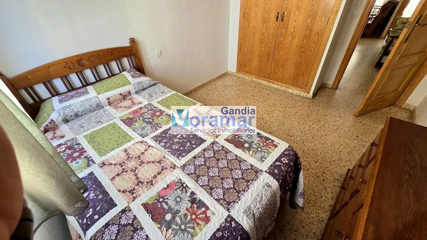 Schlafzimmer von Wohnungen zur Miete in Miramar mit Heizung, Terrasse und Möbliert