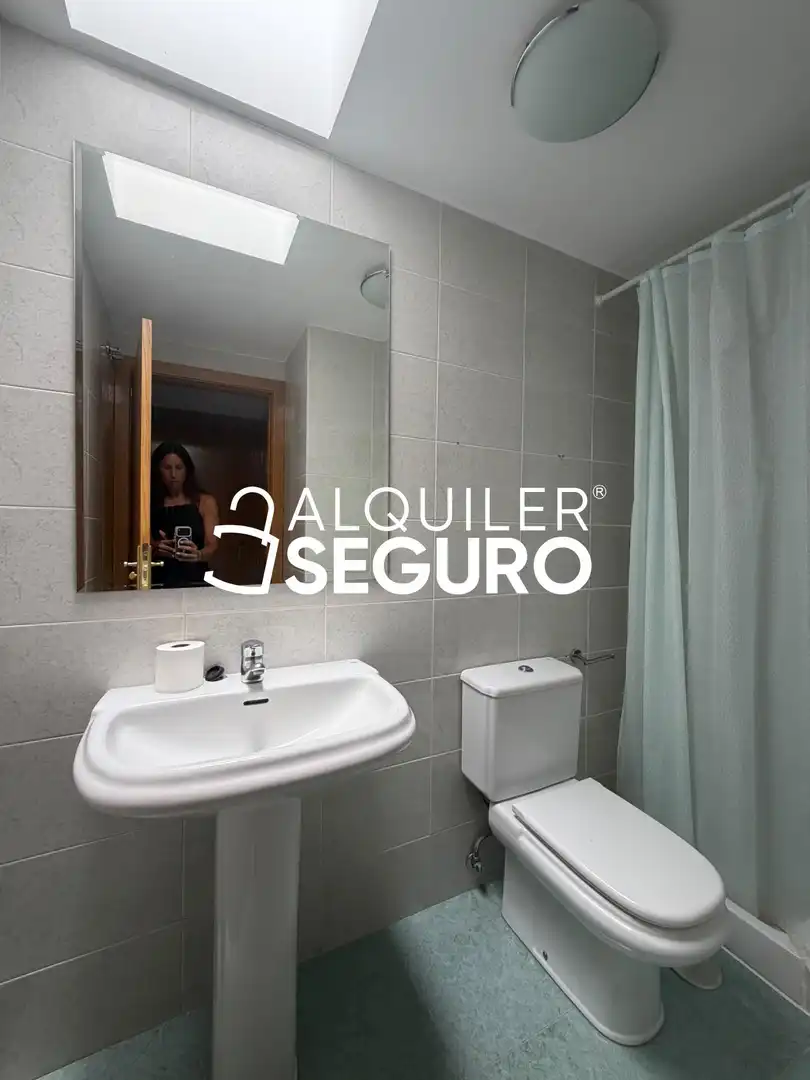 Baño de Piso de alquiler en Boadilla del Monte con Aire acondicionado, Calefacción y Terraza
