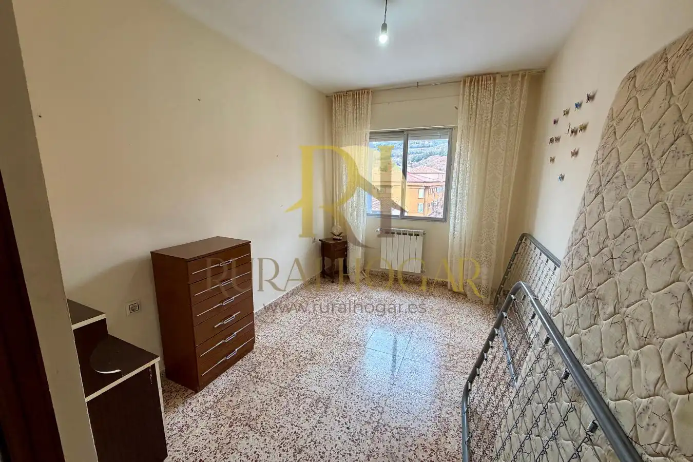 Habitación de Piso en venta en Molina de Aragón con Calefacción, Terraza y Amueblado