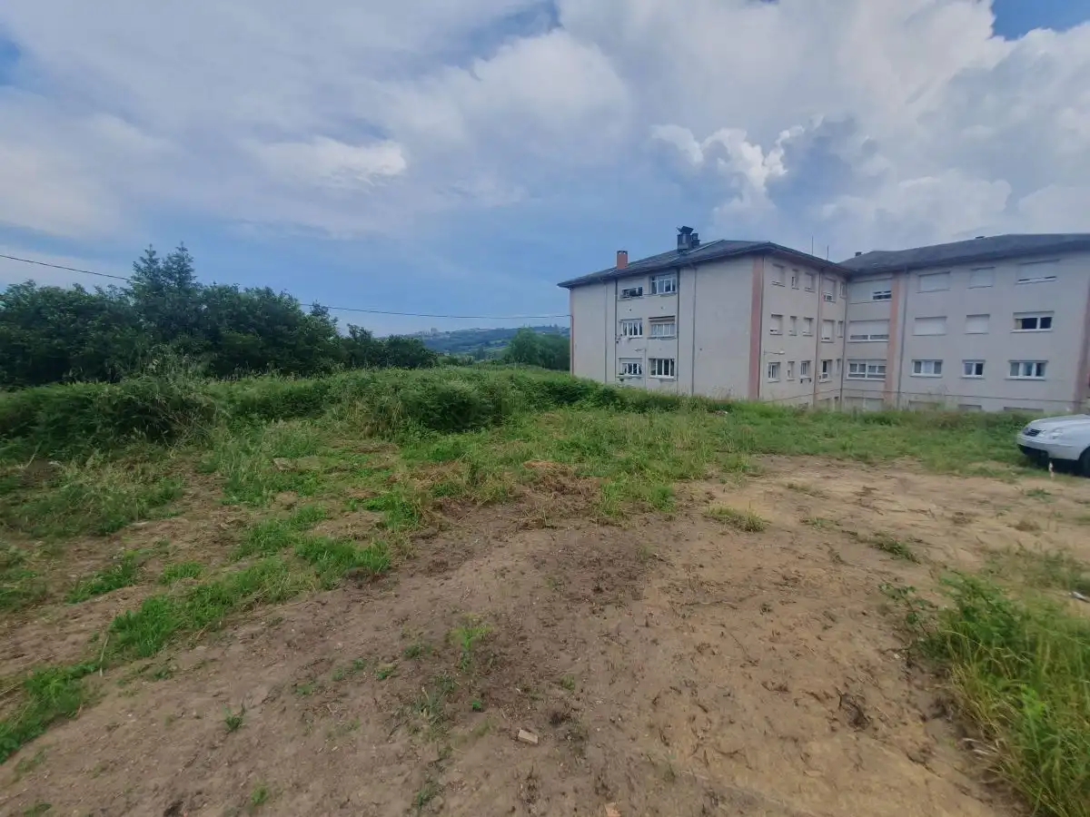 Terreny residencial en venda a San Claudio - Trubia - Las Caldas